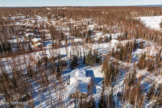 6420 W Commadore Lane, Wasilla, AK 99623