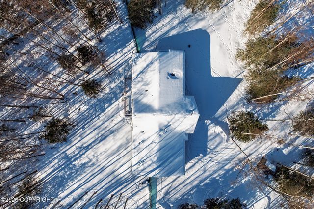 6420 W Commadore Lane, Wasilla, AK 99623