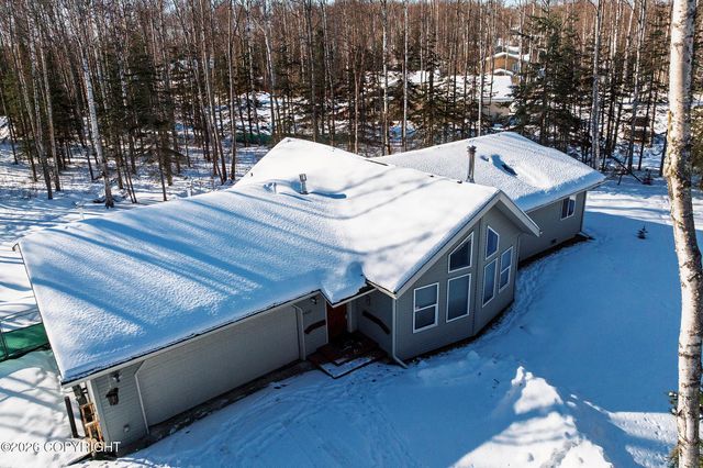 6420 W Commadore Lane, Wasilla, AK 99623