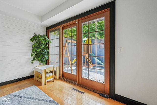 6164 Afton Crest, Indianapolis, IN 46220