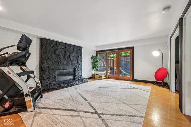 6164 Afton Crest, Indianapolis, IN 46220