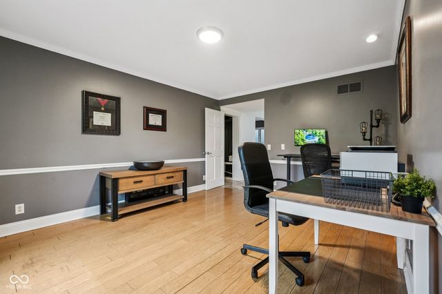 6164 Afton Crest, Indianapolis, IN 46220