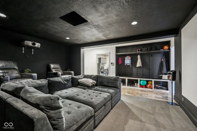 6164 Afton Crest, Indianapolis, IN 46220