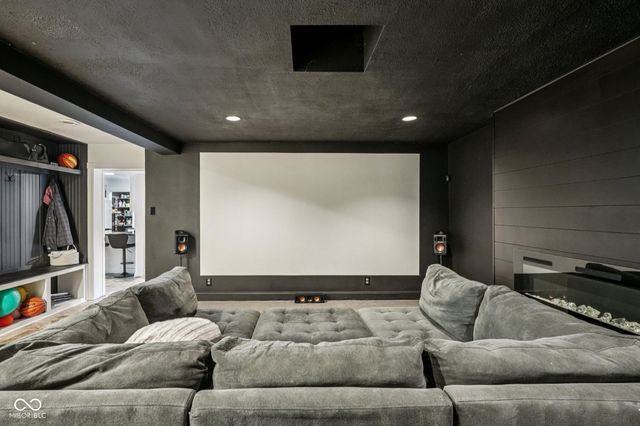 6164 Afton Crest, Indianapolis, IN 46220