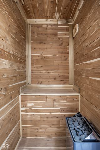 6164 Afton Crest, Indianapolis, IN 46220