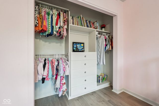 6164 Afton Crest, Indianapolis, IN 46220