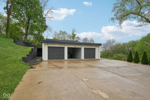 6164 Afton Crest, Indianapolis, IN 46220