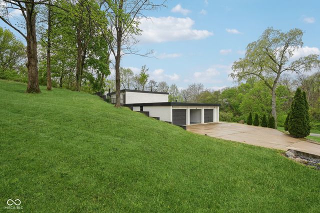 6164 Afton Crest, Indianapolis, IN 46220