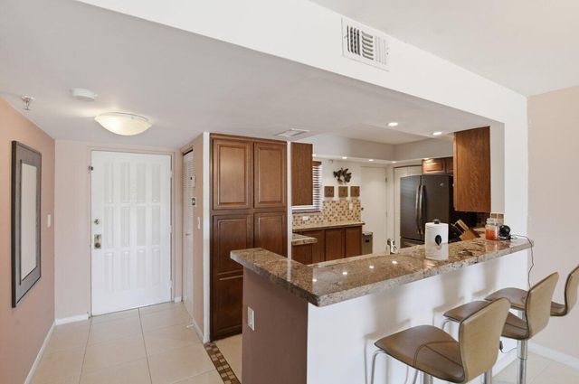 5340 NW 2nd Avenue 326, Boca Raton, FL 33487