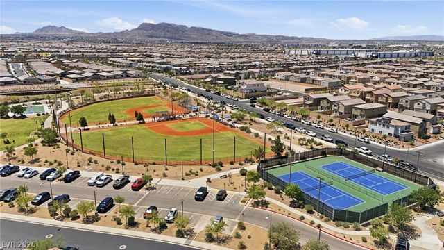 219 Vanhoy Avenue, Henderson, NV 89011