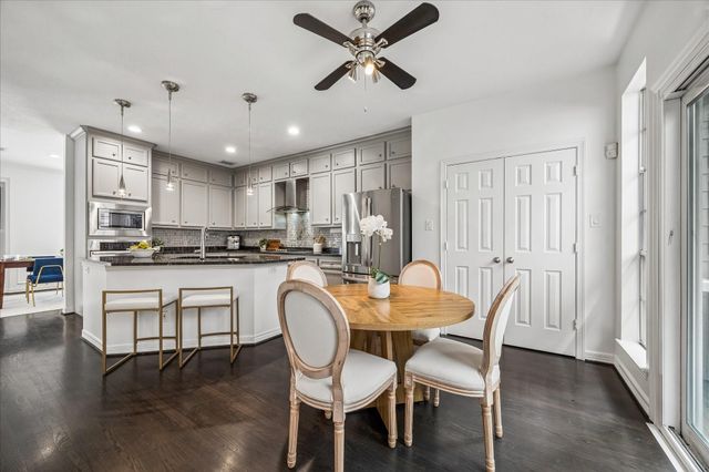 1616 Sandman Street, Houston, TX 77007