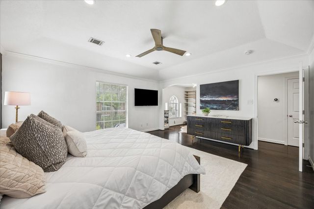 1616 Sandman Street, Houston, TX 77007