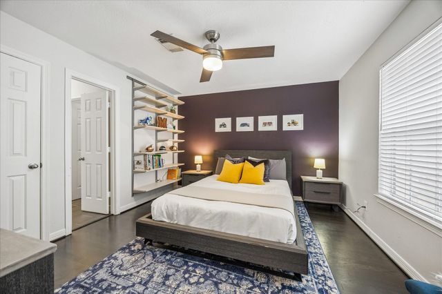 1616 Sandman Street, Houston, TX 77007
