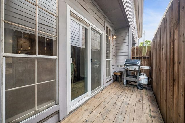 1616 Sandman Street, Houston, TX 77007