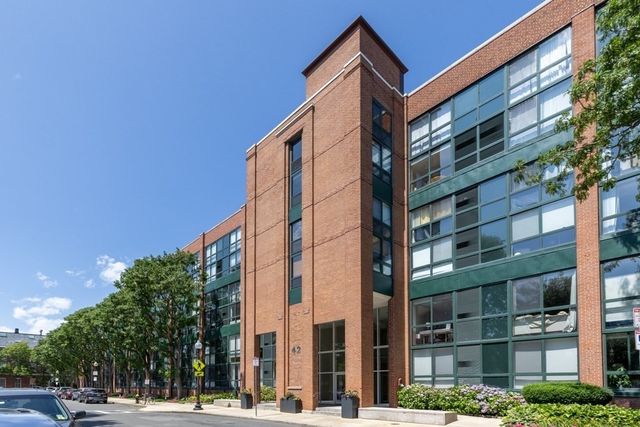 42 8th Street 5525, Boston, MA 02129