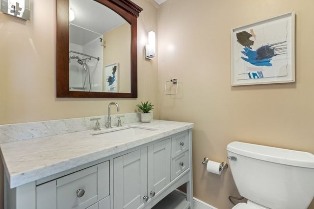 42 8th Street 5525, Boston, MA 02129