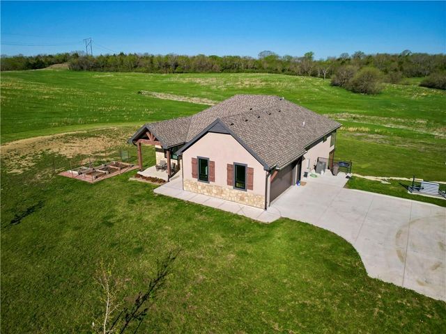 22777 219th Street, Leavenworth, KS 66048