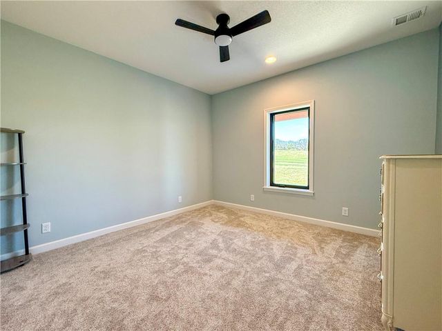 22777 219th Street, Leavenworth, KS 66048