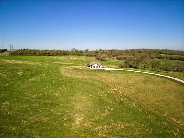 22777 219th Street, Leavenworth, KS 66048