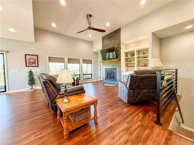 22777 219th Street, Leavenworth, KS 66048