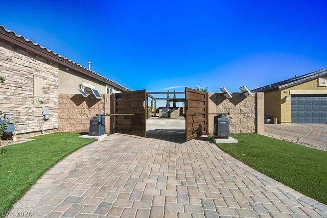 5888 Temple Ridge Court, Las Vegas, NV 89149