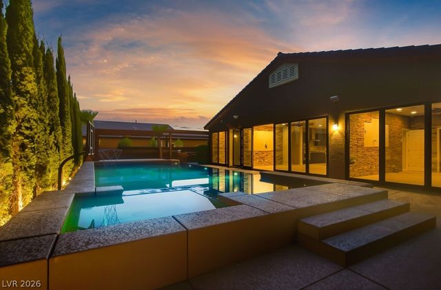 5888 Temple Ridge Court, Las Vegas, NV 89149