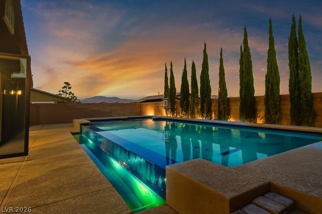 5888 Temple Ridge Court, Las Vegas, NV 89149