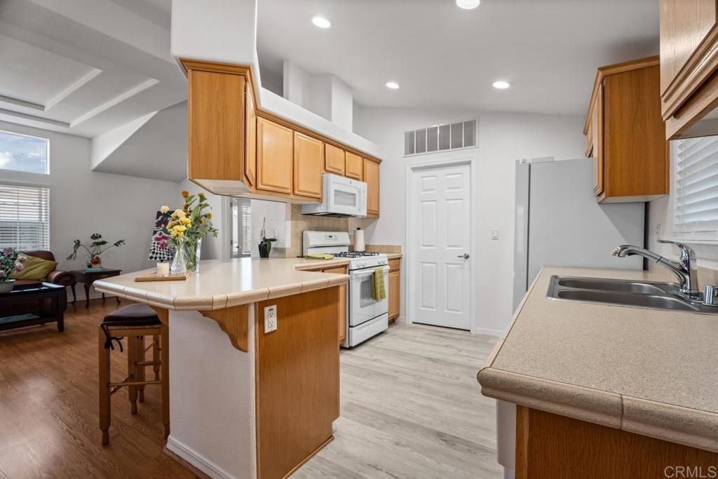 Image 14 of property listing at 10770 Black Mountain Rd 230, Mira Mesa, CA 92126