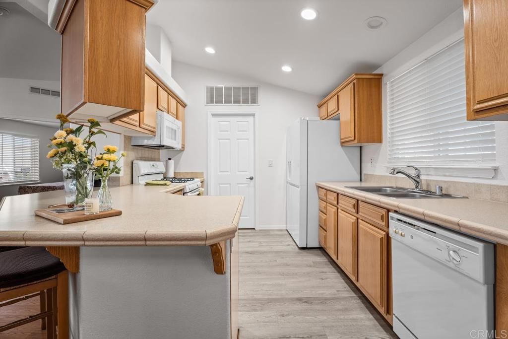 Image 15 of property listing at 10770 Black Mountain Rd 230, Mira Mesa, CA 92126