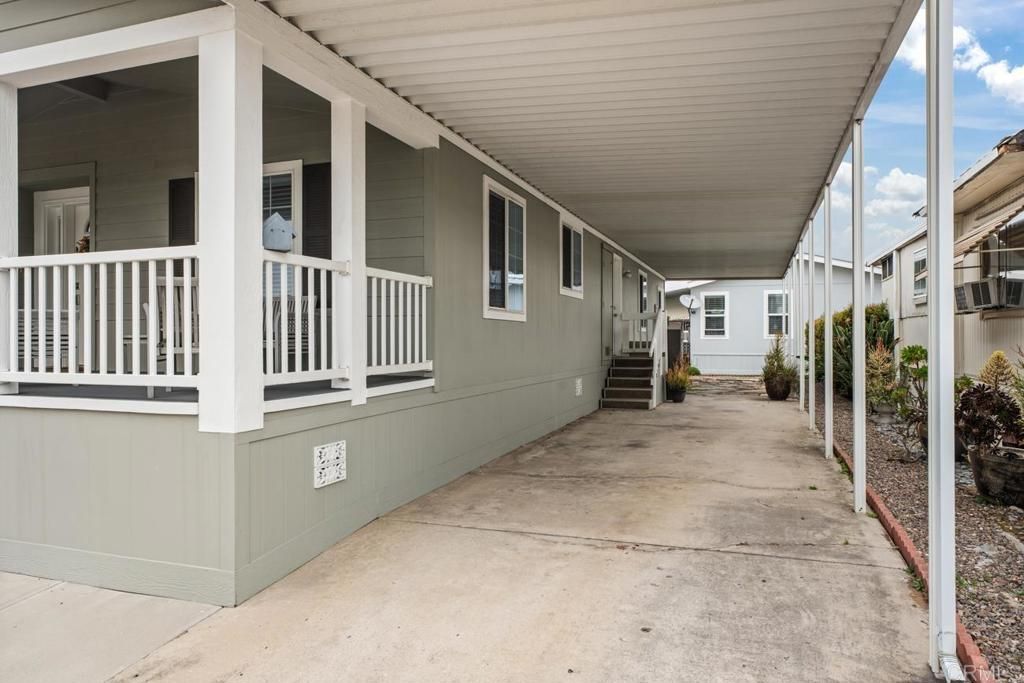 Image 4 of property listing at 10770 Black Mountain Rd 230, Mira Mesa, CA 92126