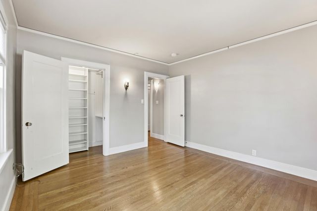 2700 Castro Way, Sacramento, CA 95818