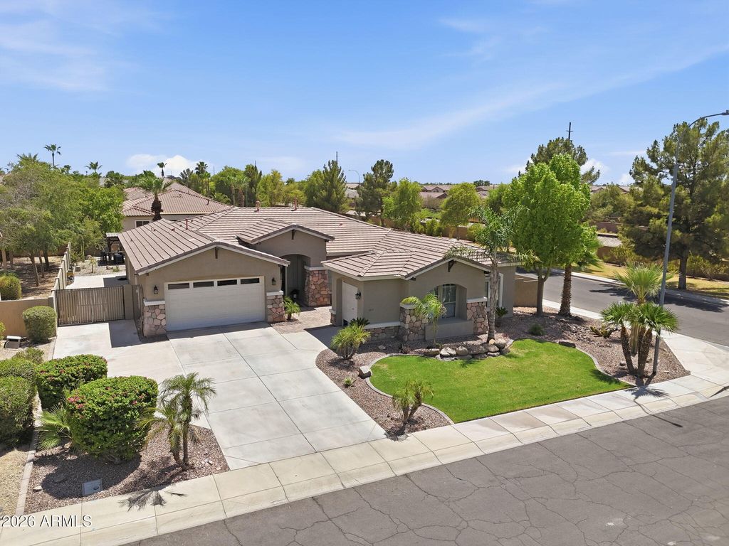 407 E TONTO Place, Chandler, AZ 85249 — photo 3