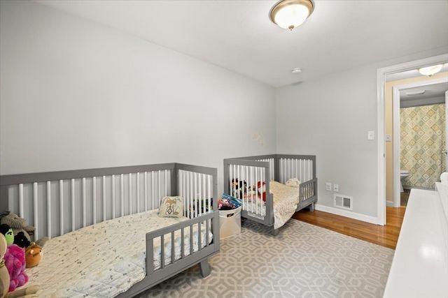 17 E Boundary Rd, Pembroke, MA 02359