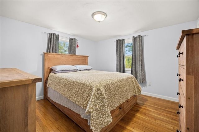 17 E Boundary Rd, Pembroke, MA 02359