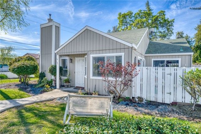 101 Marina Dr S., Lakeport, CA 95453