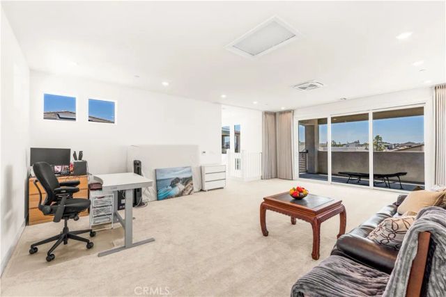 405 Clipper, Irvine, CA 92618