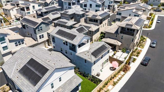 405 Clipper, Irvine, CA 92618