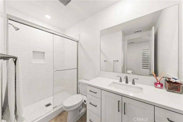 405 Clipper, Irvine, CA 92618