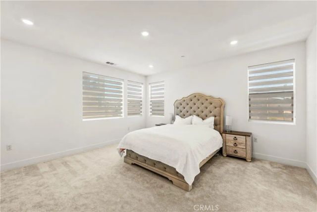405 Clipper, Irvine, CA 92618