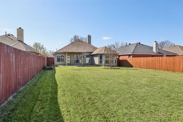 2210 Lakeridge Lane, Wylie, TX 75098