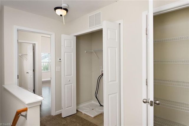 2674 Hartfield Commons Lane, Winston-salem, NC 27103