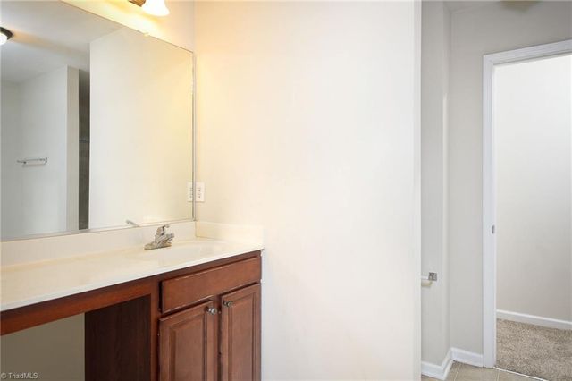 2674 Hartfield Commons Lane, Winston-salem, NC 27103