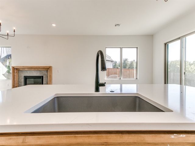 2333 Amante Court, Edmond, OK 73034