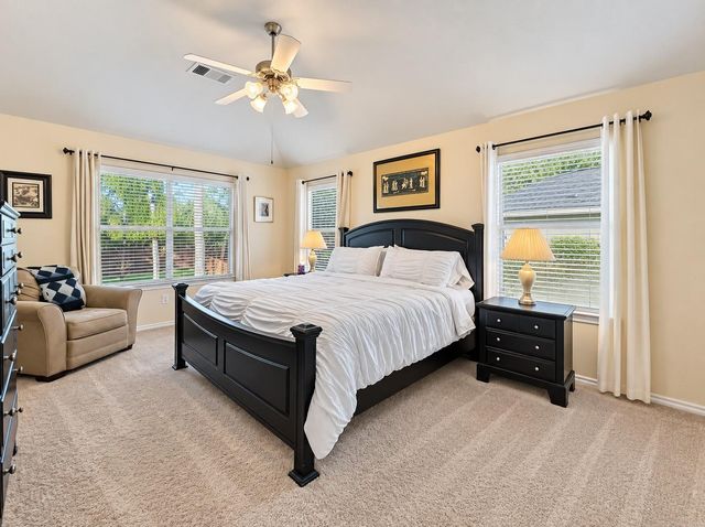 127 Hawkhurst, The Woodlands, TX 77354