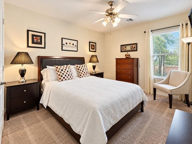 127 Hawkhurst, The Woodlands, TX 77354
