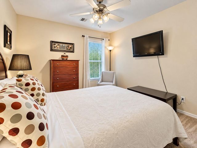 127 Hawkhurst, The Woodlands, TX 77354