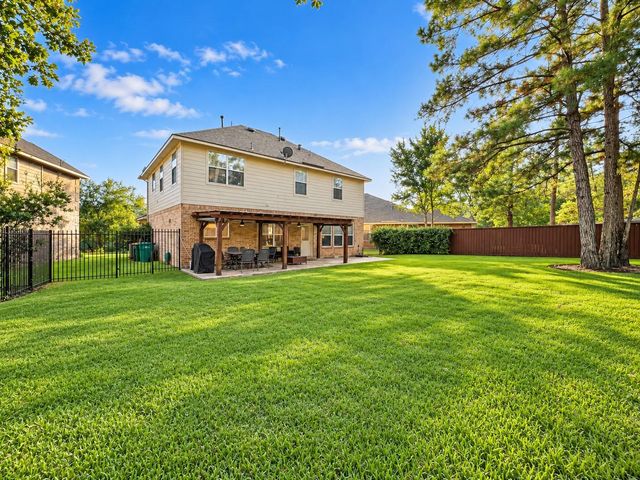 127 Hawkhurst, The Woodlands, TX 77354
