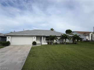 4140 SW 6th PL, Cape Coral, FL 33914