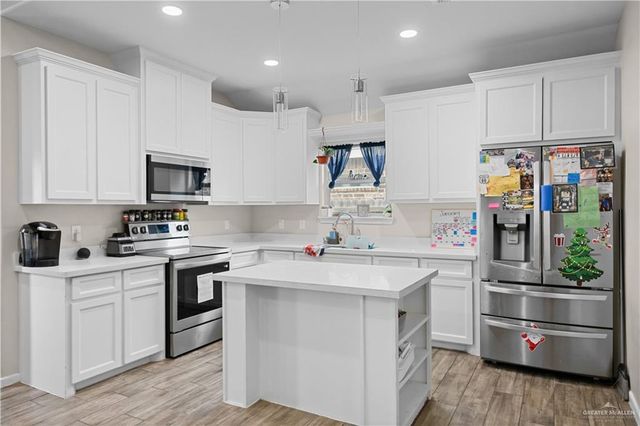 621 W Stevenson Avenue, Alton, TX 78573