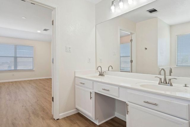101 Redwood DR, Kyle, TX 78640